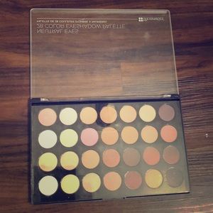 Eyeshadow pallet